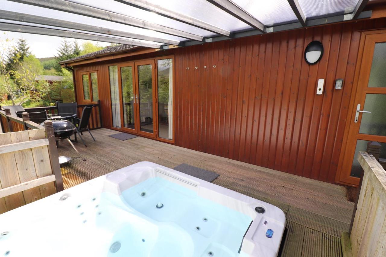 Balquhidder Braes Holiday Park Lodges, Mostly With Hot Tubs And Pet Friendly, Ev Facilities Лохернхед Экстерьер фото
