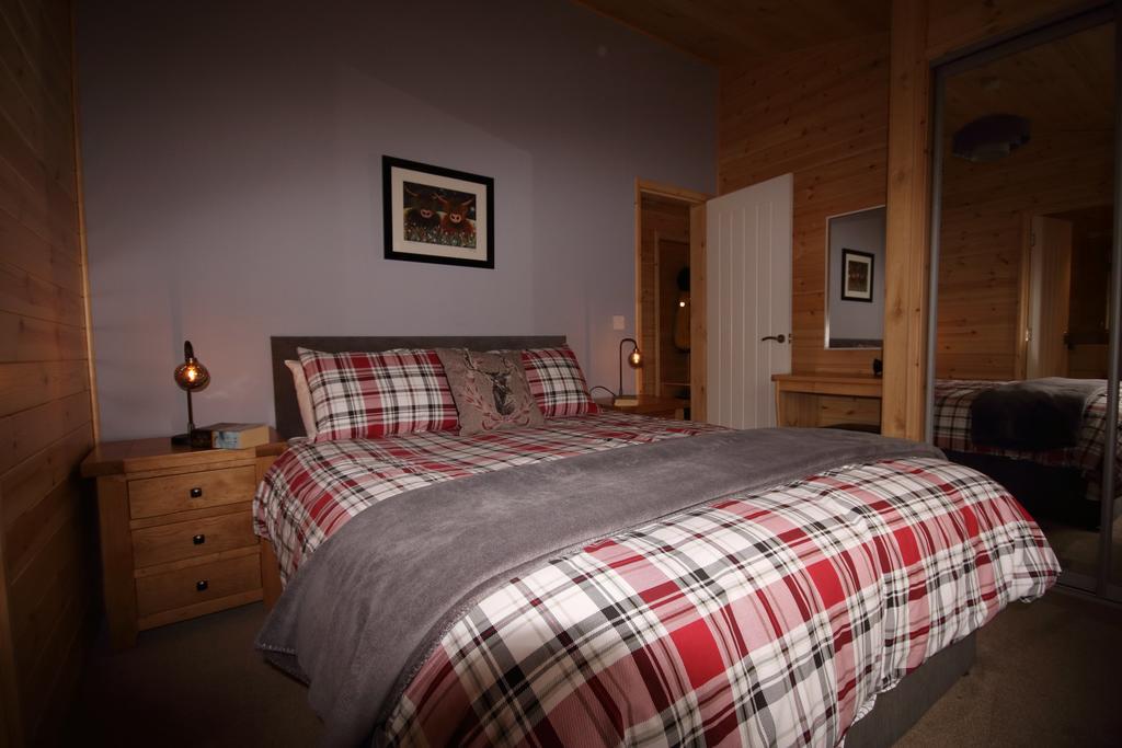 Balquhidder Braes Holiday Park Lodges, Mostly With Hot Tubs And Pet Friendly, Ev Facilities Лохернхед Экстерьер фото