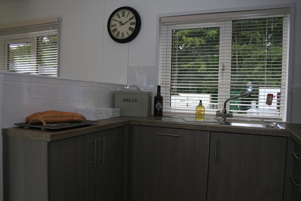 Balquhidder Braes Holiday Park Lodges, Mostly With Hot Tubs And Pet Friendly, Ev Facilities Лохернхед Экстерьер фото